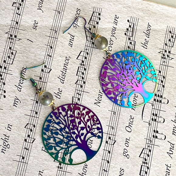 NEW!! Handcrafted Tree of Life Holographic Earrings - Picture 3 of 6